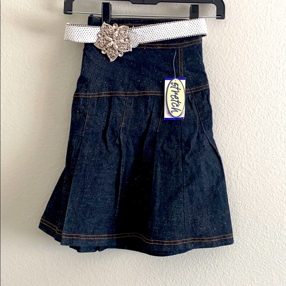 Jean skirt with belt